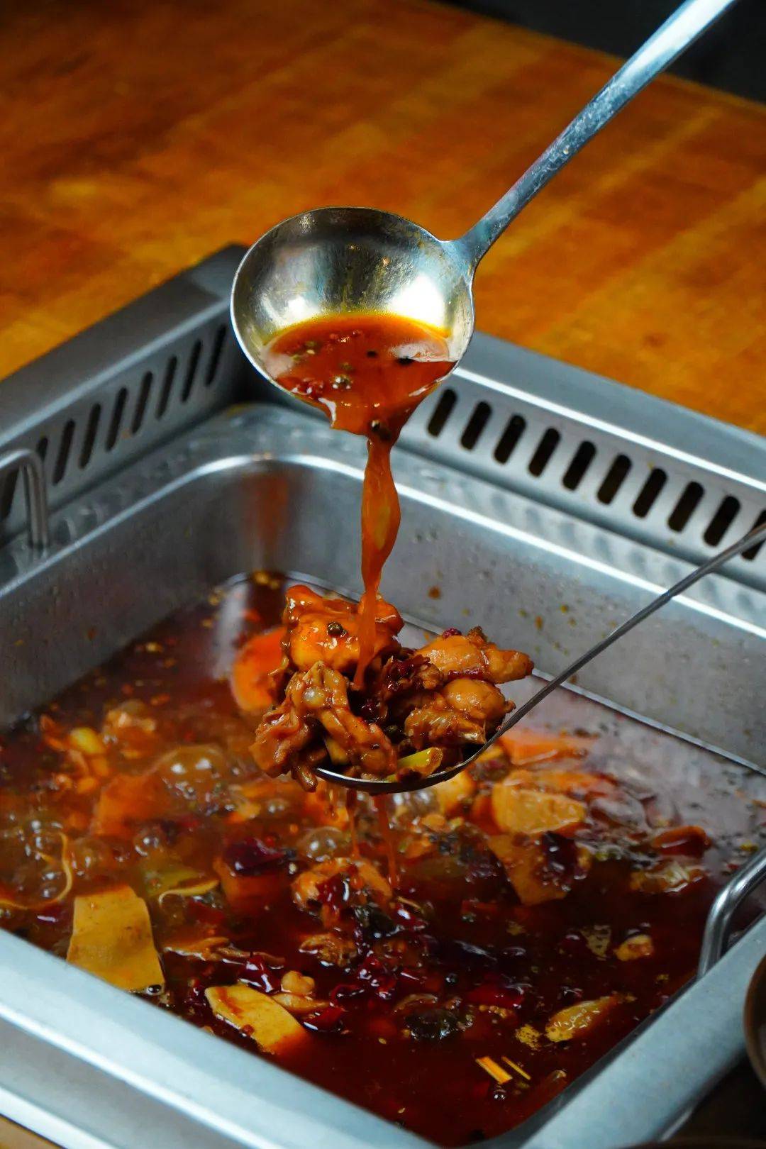 思味小火锅又出新锅了?!5折吃垮这家开了多年的火锅串串店