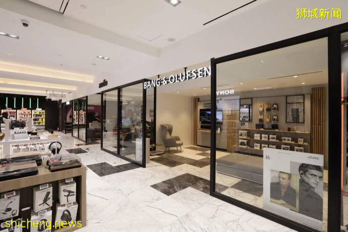 大排長龍！新加坡最大電器店今天開業，免費美甲、兒童工藝坊、烘焙活動