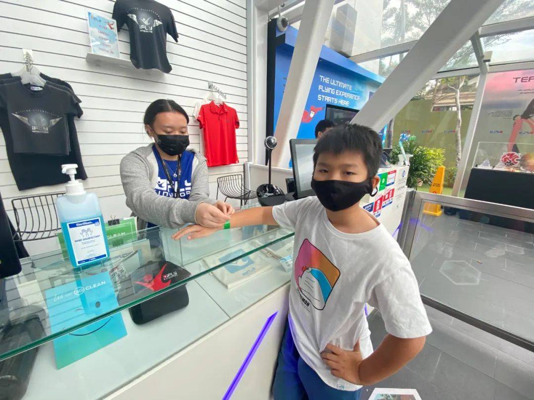 聖淘沙史上最大的福利！我免費體驗了東南亞最高的跳傘運動