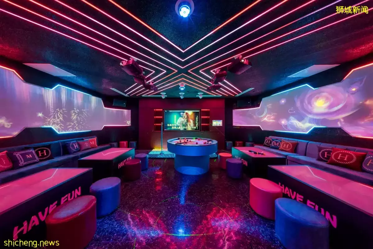 麥霸請注意！新加坡爆好評KTV盤點 · 高顔值包廂 + 超震撼音響效果+無限暢飲 · 千萬別說你只知道一個