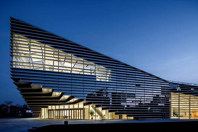 “小紅點，大角色”“新”驚喜：戴森、海爾與新加坡鮮爲人知的故事