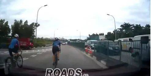 运动虽然好，但是新加坡交通规则你得遵守啊