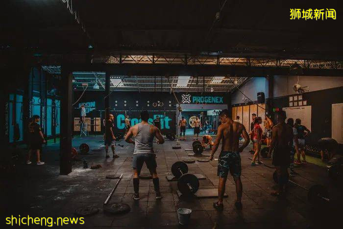 健身房人数限制放宽,集体课程抢购一空! 新加坡人有多爱运动