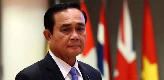 李顯龍發文祝賀拜登！拜登曾在新加坡街頭閑逛，買了一杯甘蔗汁