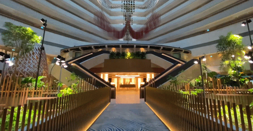 拥有2400多种植物,还有小鸟生活,新加坡这家酒店太美