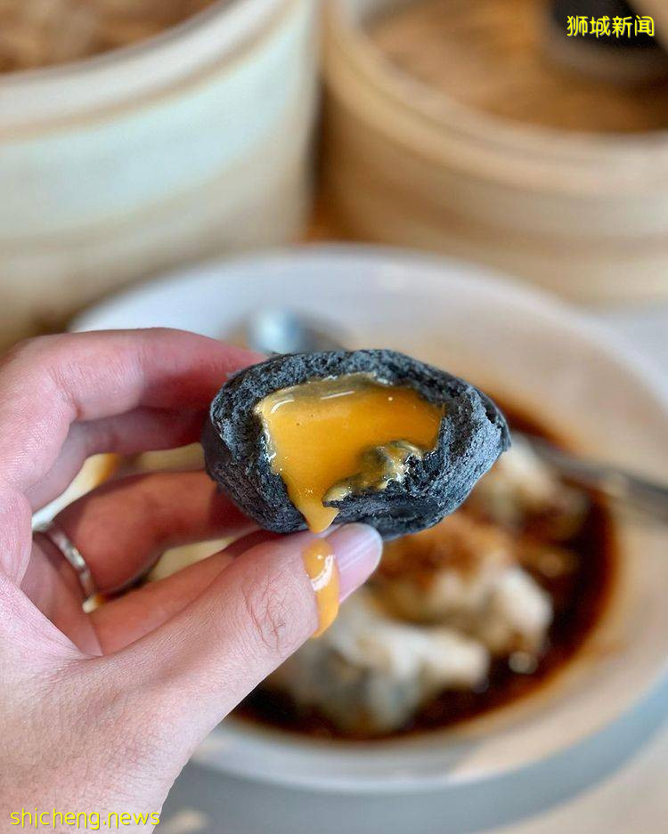 卡路里会很高🥺搜罗新加坡8大咸蛋美食!咸中带香、软糯绵密,叫人越吃越上瘾💥