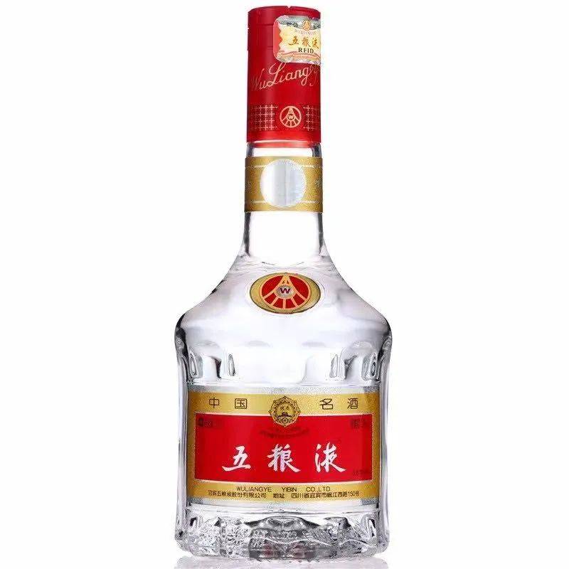 新加坡河边无敌美景,现在居然吃烤鱼海鲜送茅台了