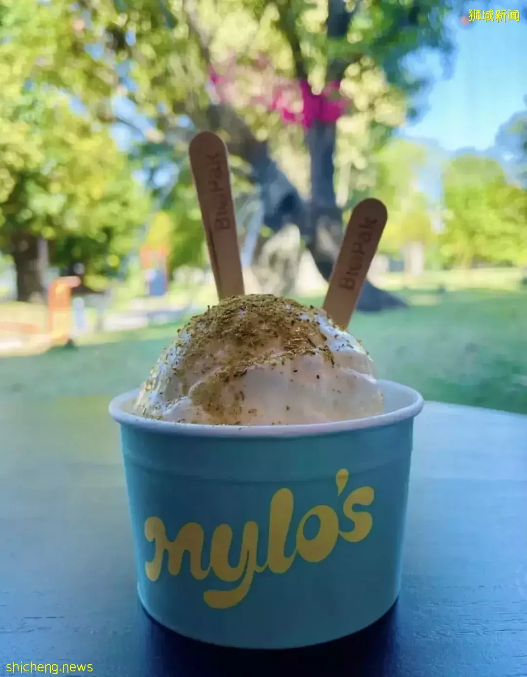 水果寿司+火焰拉面+中式点心下午茶，根本吃不过来