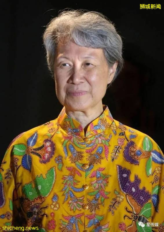 新加坡總理夫人愛穿中國風,紅配綠意外顯年輕!
