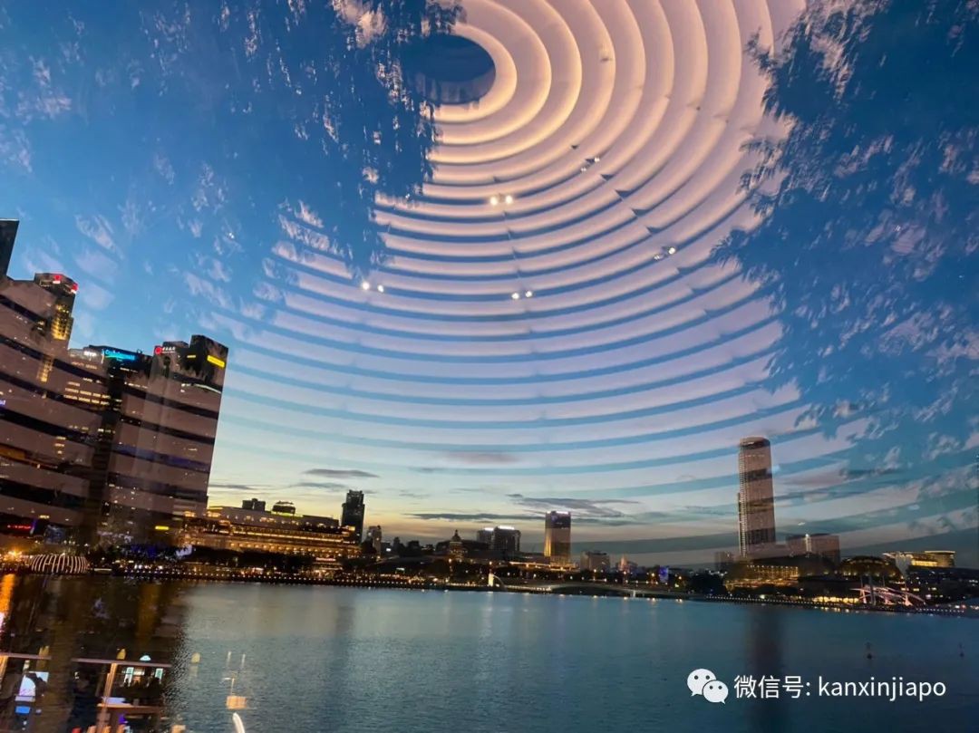 多图实拍科技感超强,逛全球首个水上苹果商店初体验