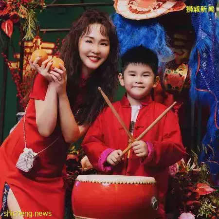 范文芳携爱儿献新年祝福 愿大家过个“wonder虎年”