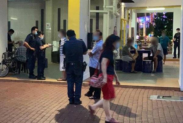 ◤新國CCB◢ 20阿叔聚集玩跳棋 驚動警方到場