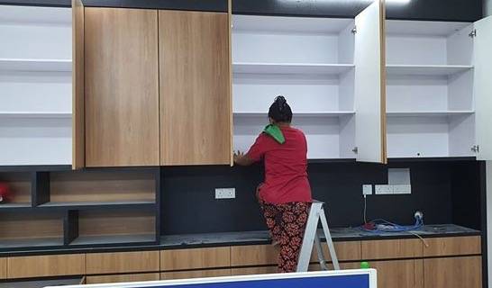 神反轉！新加坡這位高管攤上大事！全民聲討，部長發聲