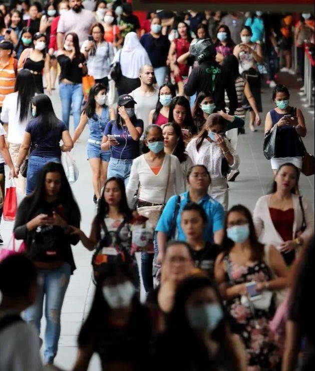 新加坡企业将面对人力过剩或短缺两极化问题，人力部宣布制造业、服务业可优先聘同行业中国籍员工