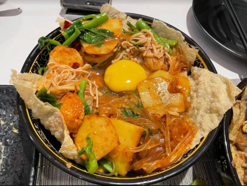 號稱要把麻辣香鍋“重新定義”，這家店真的做到了