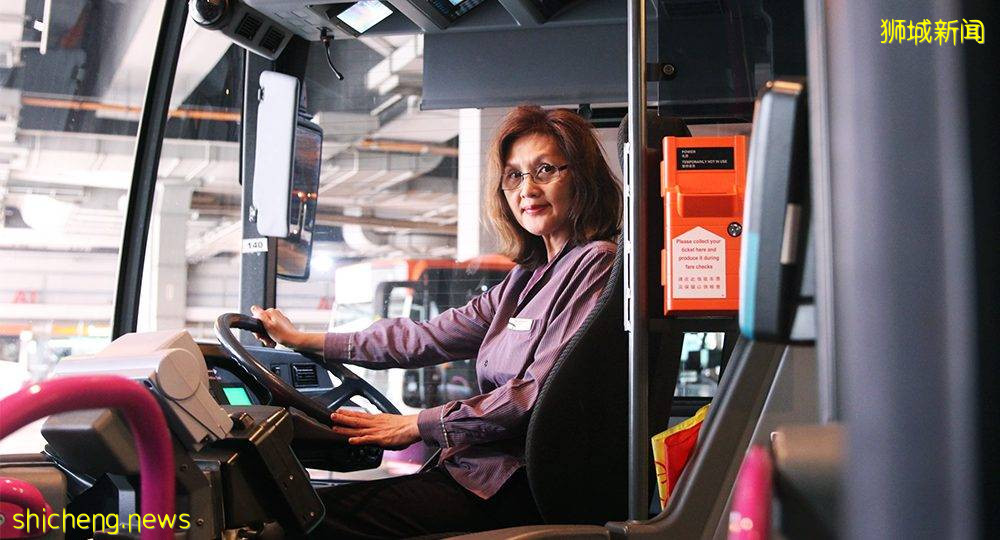 想換工作嗎😏 SBS Transit巴士車長每月收入最高可達到S$3500，外加優渥的員工福利