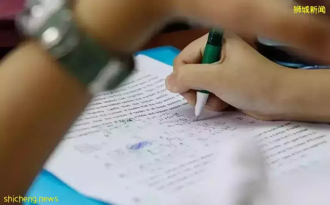 從豪華宮殿淪落到住組屋、收垃圾，新加坡皇室後裔的生活太慘烈了