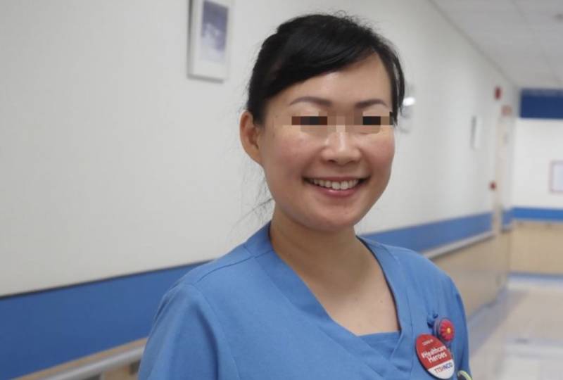 十幾年空姐變護士！新航飛行員：爲了保工作，我願意薪水減半