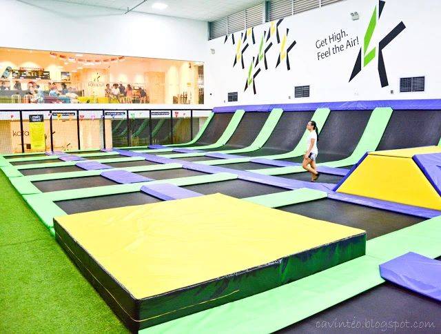 撈魚、釣蝦、蹦床、開挖機、燒烤...這家24小時新加坡農場，太好玩了吧