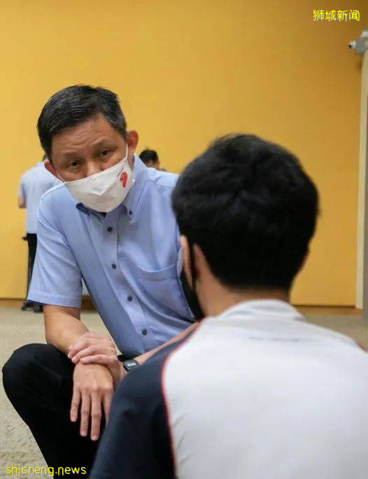 立化中學砍人案細節公布!16歲學生舉著帶血斧頭,讓同學報警