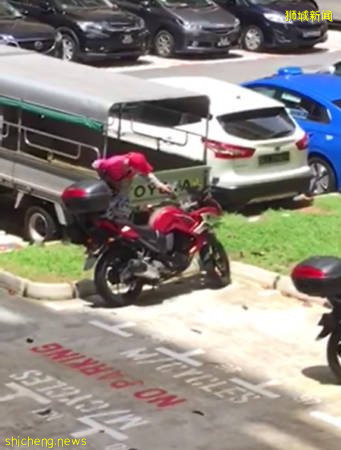 鬼鬼祟祟開車門又拿頭盔 大叔疑偷東西被捉了