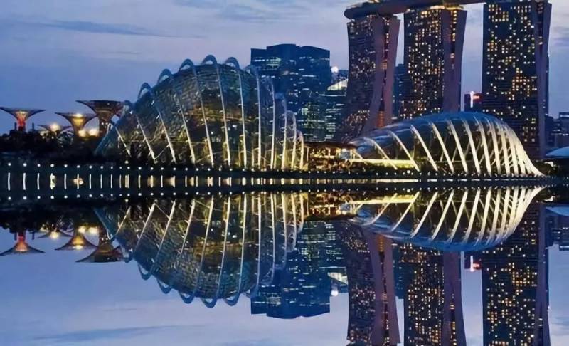 海外银行开户选择香港还是新加坡