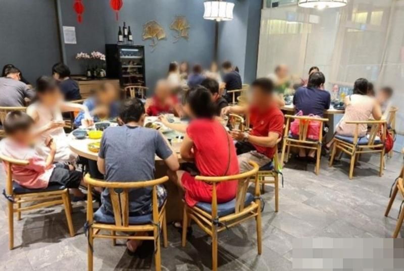 6餐馆违例被令关10天 团圆饭只准外带