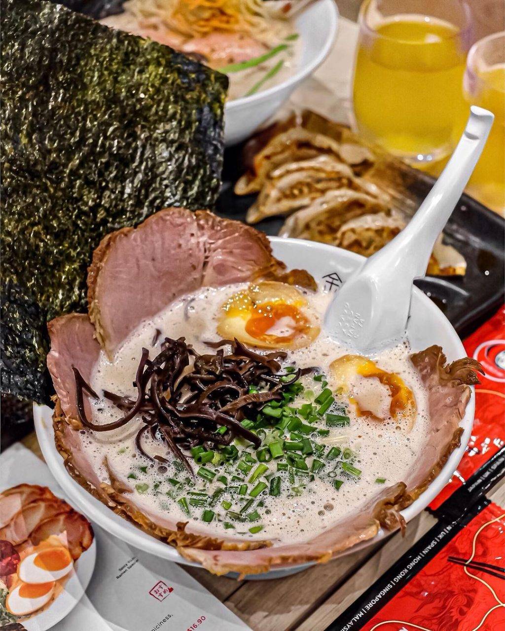 日本九州榜一拉面🍜 Kanada Ya特制口味拉面,一天只賣20碗🤤濃郁湯頭喝不夠,面條Q彈超有勁