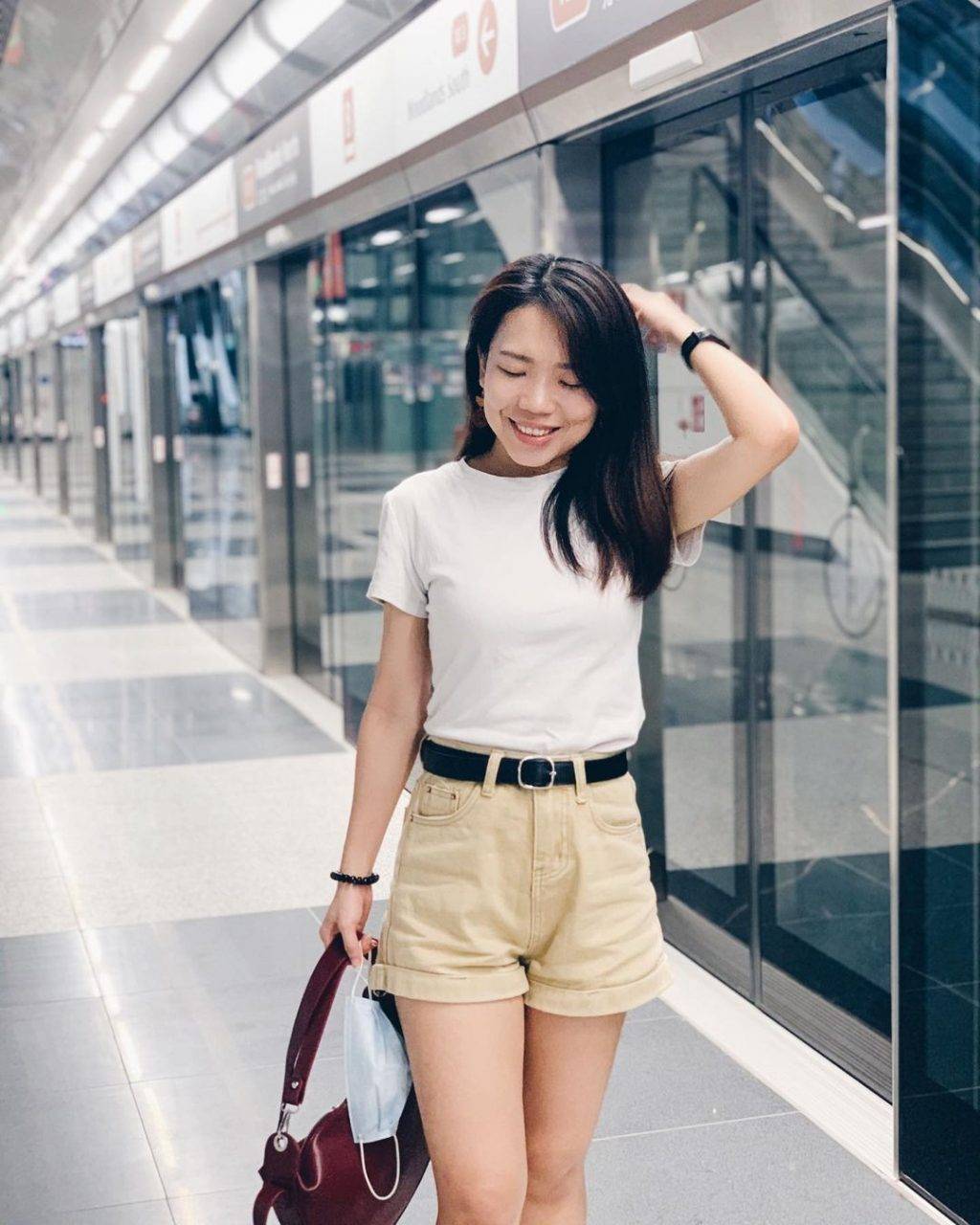 拿出手机猛拍一顿✨新加坡必打卡地铁站🚇糖果色系、暗黑风格，分分钟拍摄出酷炫照片📷 