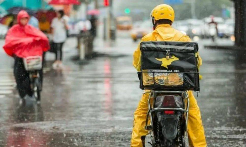 新加坡小夥靠送外賣成功減肥126公斤,脫胎換骨