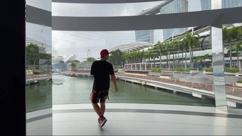 實拍探店！新加坡全球首個海上蘋果店，驚呆了