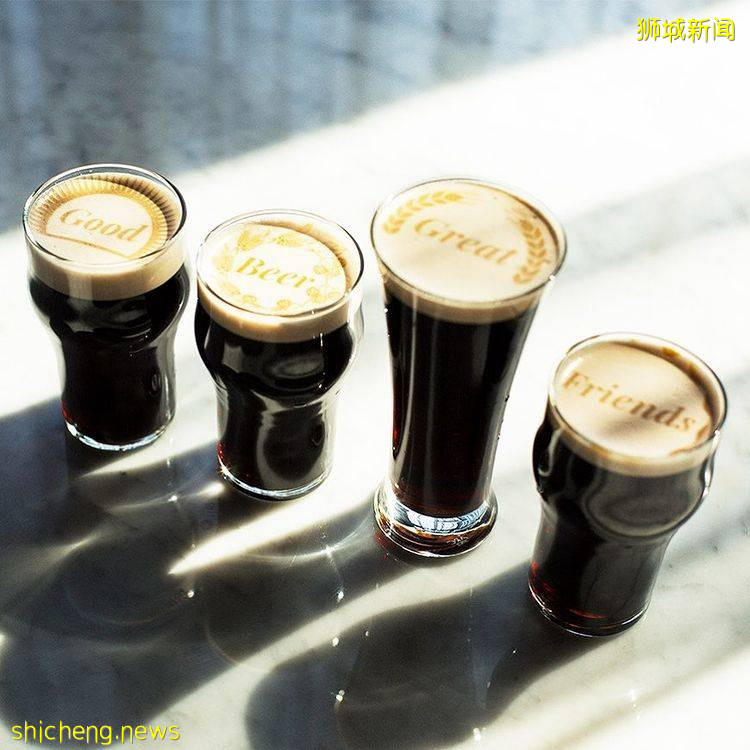 超神奇体验👀全新加坡唯一的一台Guinness Stoutie机器!可将文字照片打印在泡沫上🍺