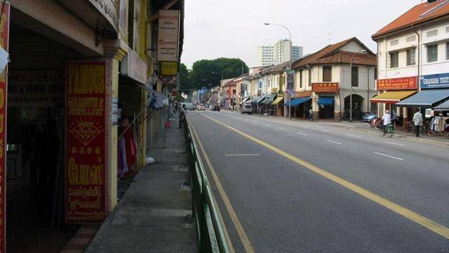 在新加坡，外地人常犯的3个错误，一个动作罚款1000人民币