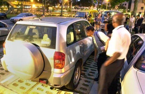 欠债330万 圣诞节绑架7岁女童 16年后绑匪监狱内轻生