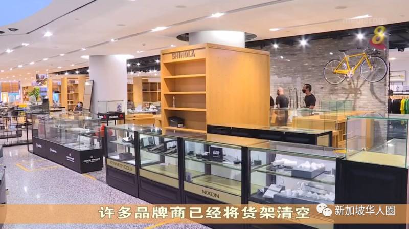 新加坡罗敏申涌入大批人潮,货架商品全被抢空!不少人空手而回