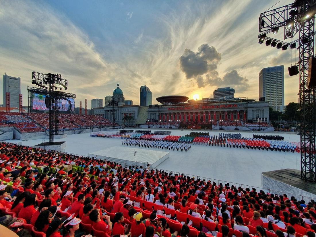 雄赳赳的国歌唱成这样软绵绵 网民坐不住了