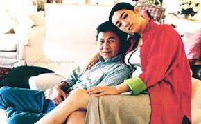 《奪冠》看哭！入籍新加坡的鞏俐，征服了中國觀衆的心