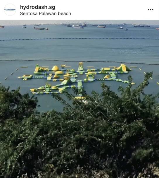 3米滑梯冲入海中!奔跑、跳跃、冲刺,新加坡最大水上漂浮乐园来了