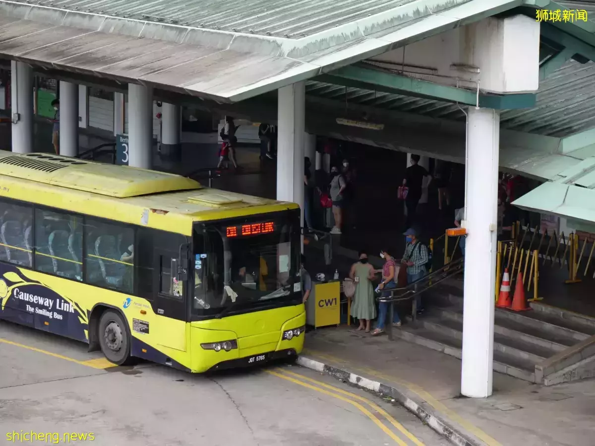 跨境巴士重启克兰芝地铁站再现人气 商家：开心顾客回来  
