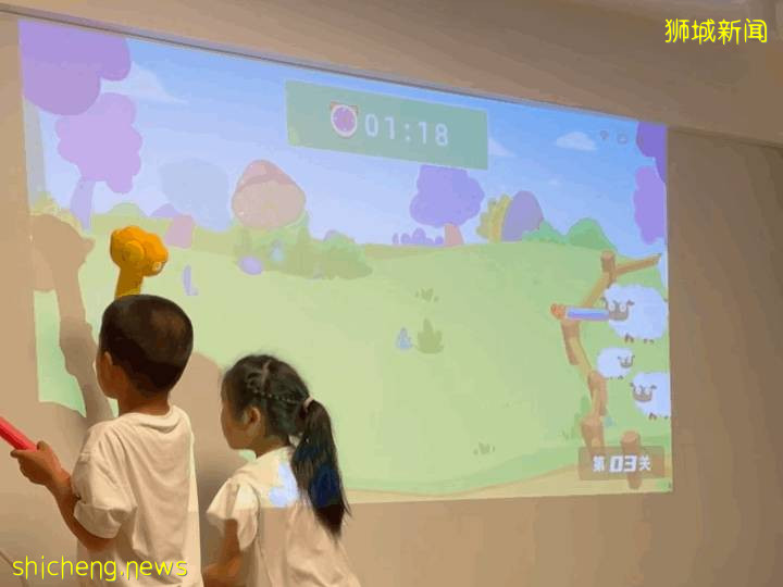 高科技！新加坡家庭必備的宅家神器，運動、教育、遊戲、投影儀功能......都有