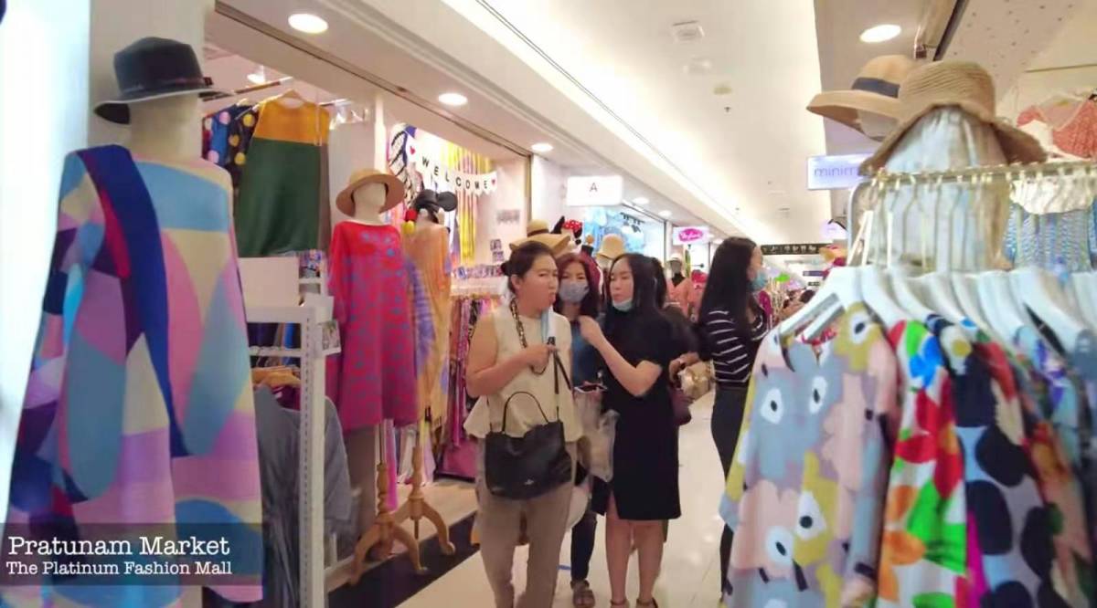 疫情之下铂金时尚购物中心依然艰难存活