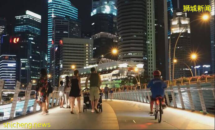 前晚26座地标点亮新加坡,充满希望!一点也看不到疫情的影子