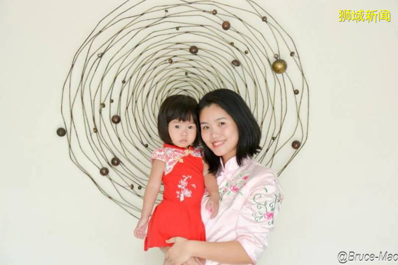 孩子們今天奇裝異服,竟是爲紀念新加坡那段暴亂的曆史