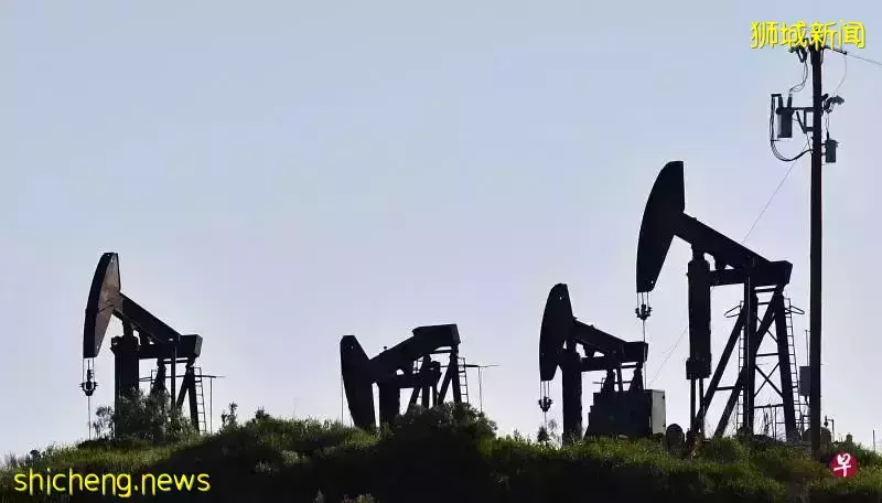 俄罗斯乌克兰24日开打,新加坡股市大震荡,重挫3.45%,原油农作物期货狂涨