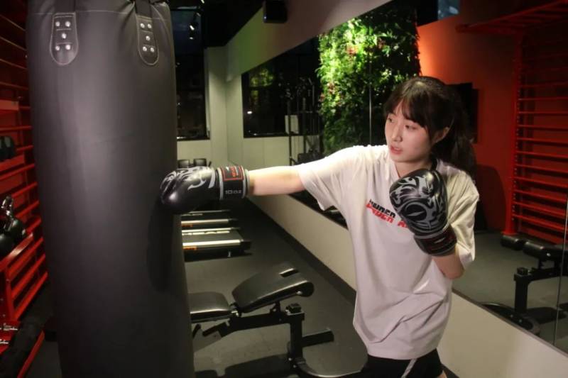 “中國留學生是間諜？！” 英國也開始跟風美國，留學生怎麽那麽難