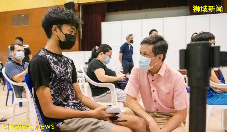新加坡学生疫苗接种计划正式启动，首日超9000学生接种疫苗