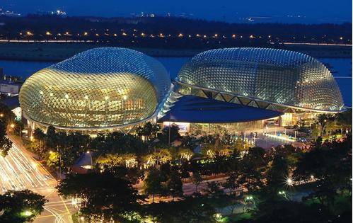 新加坡 吸引人们来,靠的不仅是颜值,还有才华