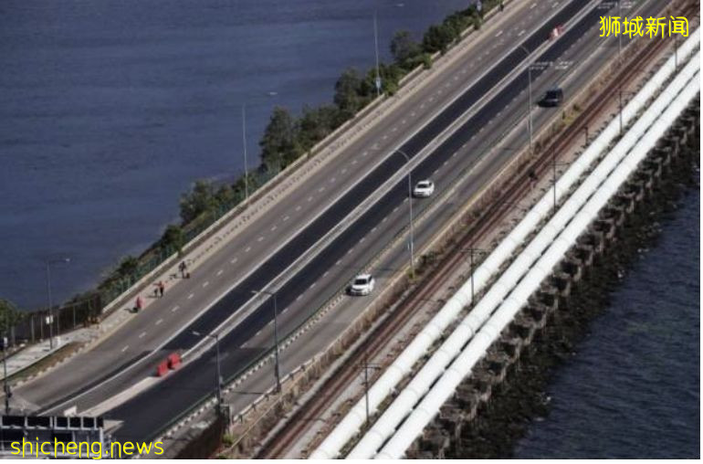 日后开私家车入狮城 或须注册系统预约