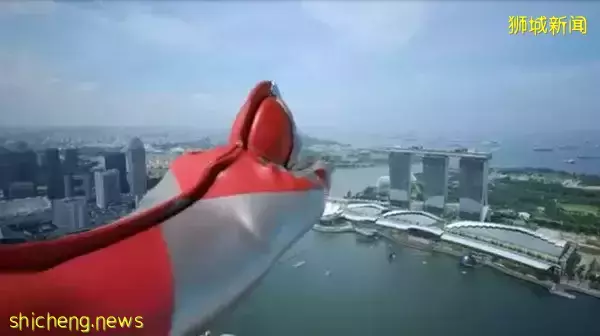 怪獸襲擊新國 鹹蛋超人打它 李顯龍：很放心 安全了