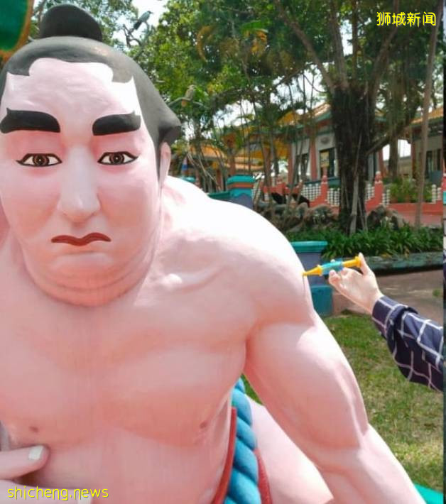 新加坡“地狱”借疫神营销,猪八戒、螃蟹女、美人鱼集体接种疫苗开门迎客